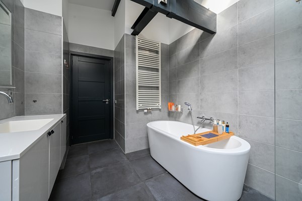 Medium property photo - Laan van Meerdervoort 39A, 2517 AD The Hague
